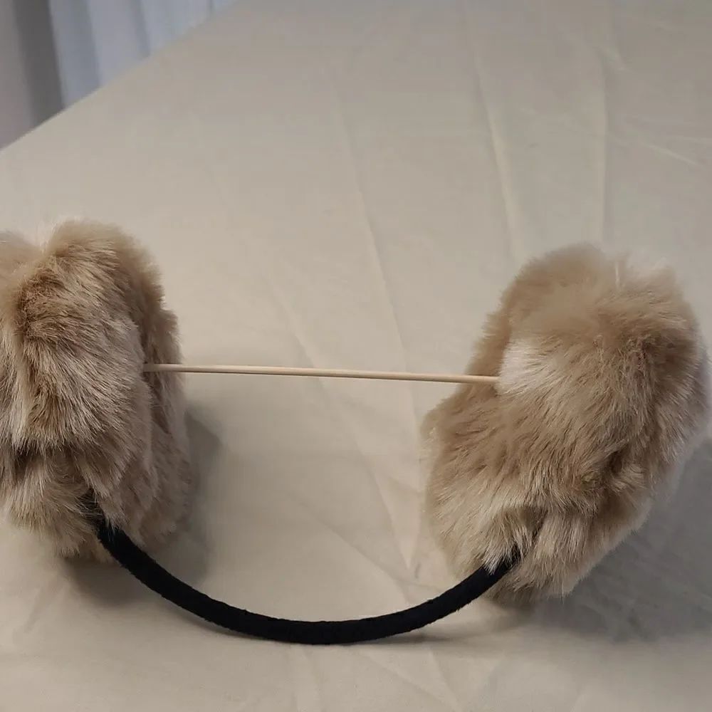 Faux fur ear muffs - Picture 2 of 4